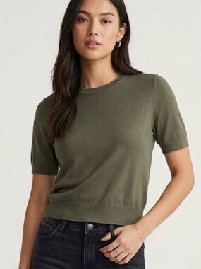Express Olive Green Knit Top Short Sleeve Crewneck Size L